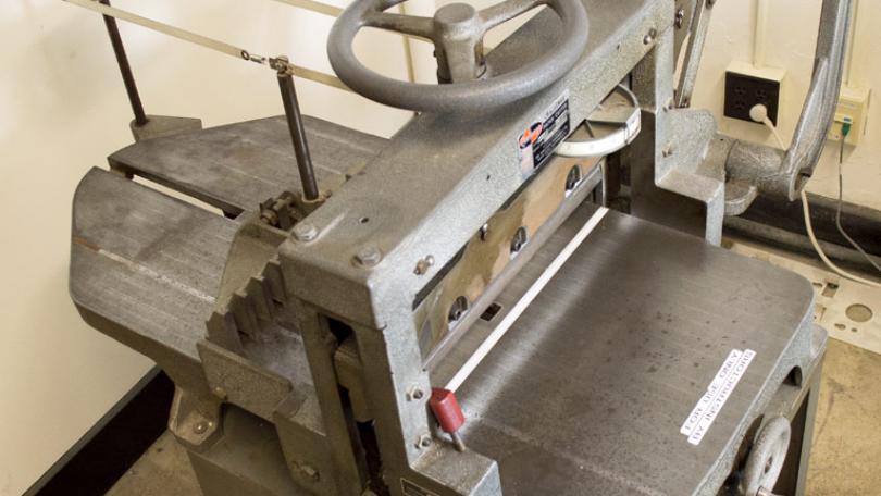 bookbinding guillotine