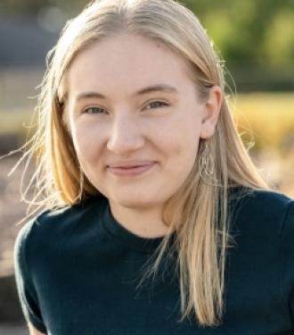 Ella Grim '25