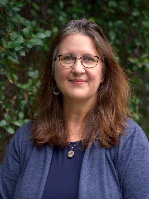 Headshot photo of Kim Wheeler