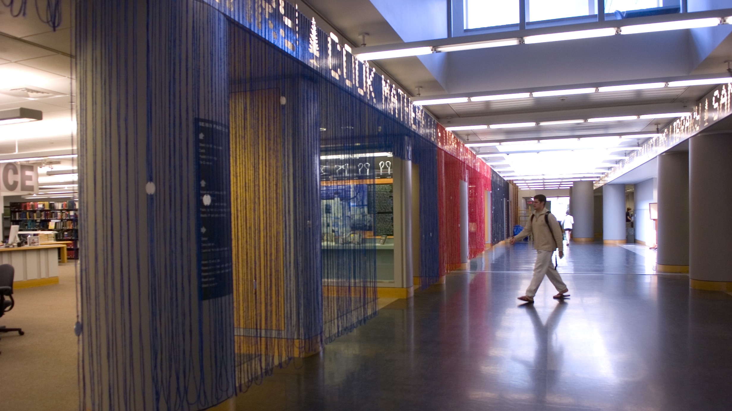 image of the interior of Baker-Berry Library